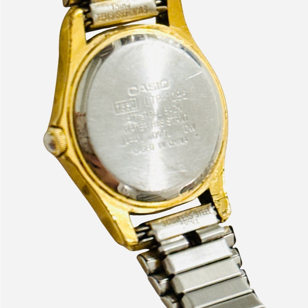 Casio LTP-1096 Women’s Quartz Watch – Gold-Tone Bezel – White Dial - Picture 4 of 4